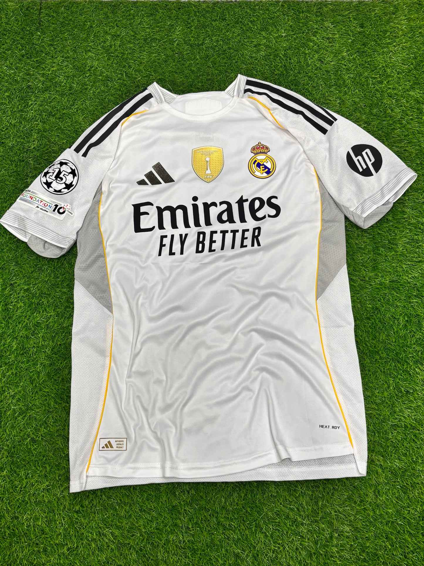Real Madrid Home shirt (PLAYER VERSION LOGOS)