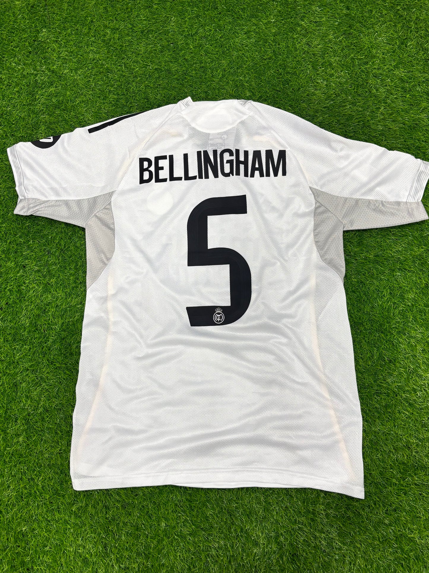 Real Madrid Home shirt (PLAYER VERSION LOGOS)