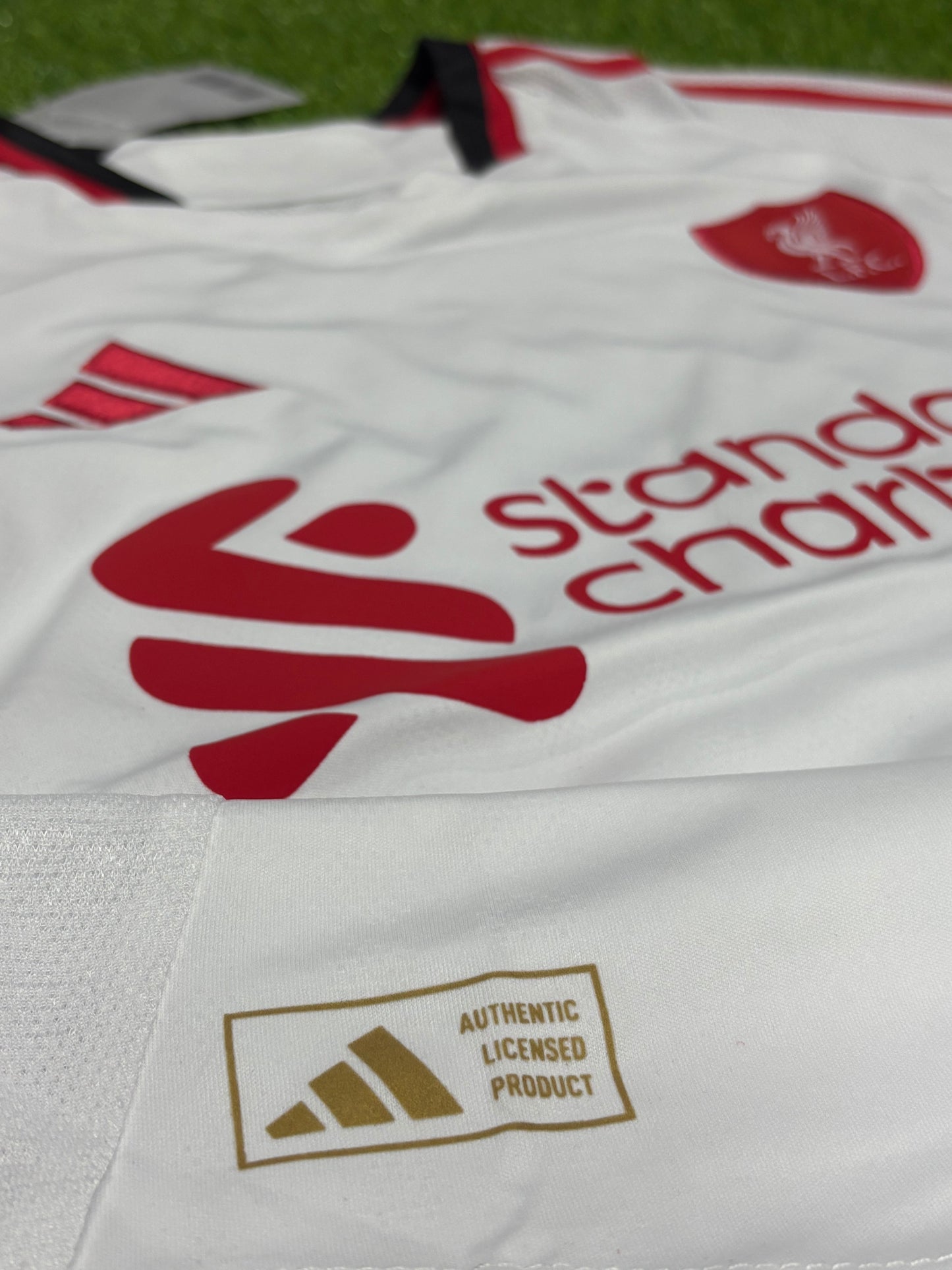 Liverpool Away shirt 25/26