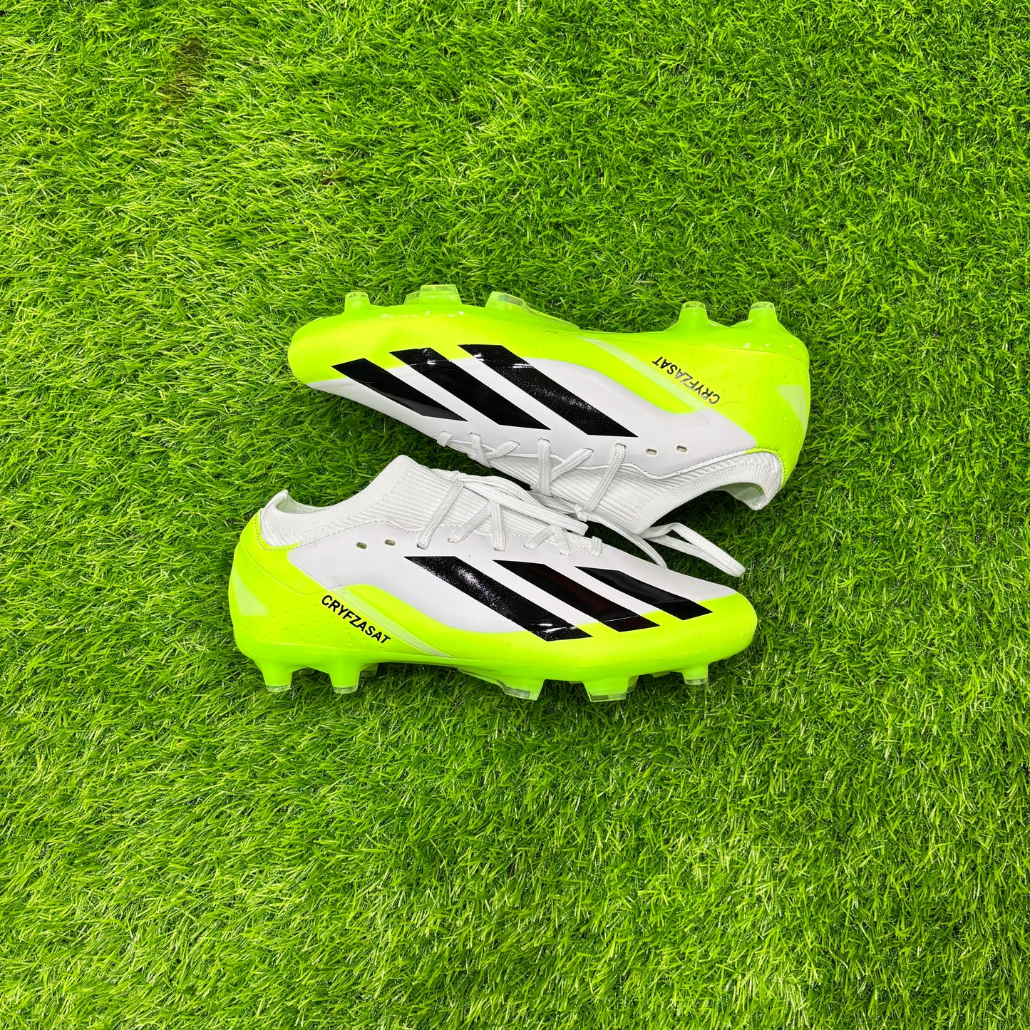 Football Studs – GREEN/WHITE