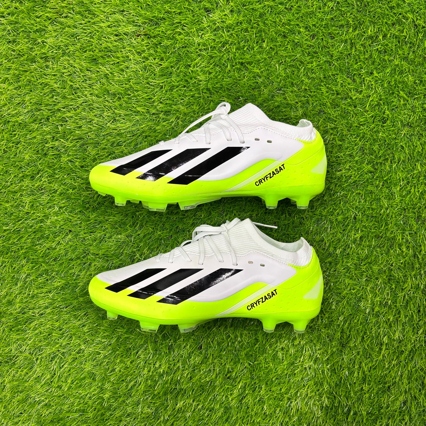 Football Studs – GREEN/WHITE
