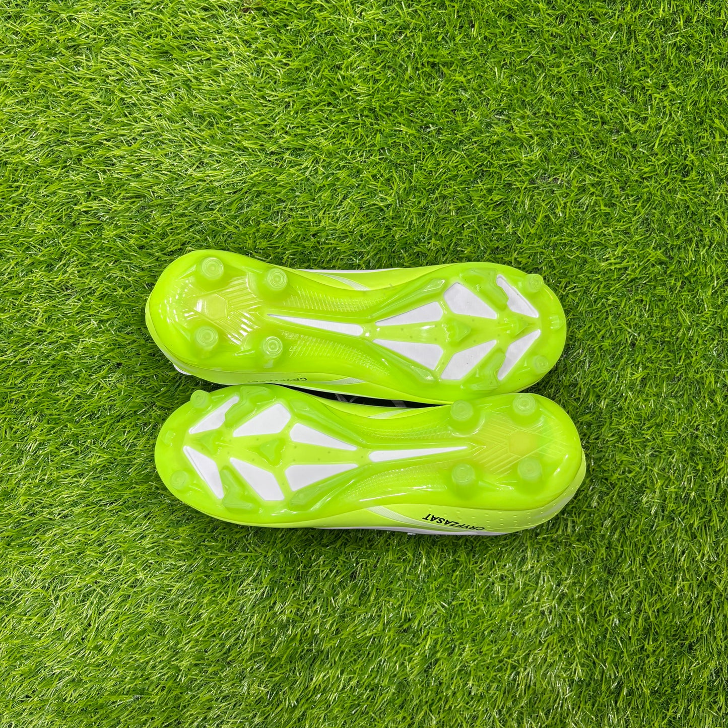 Football Studs – GREEN/WHITE