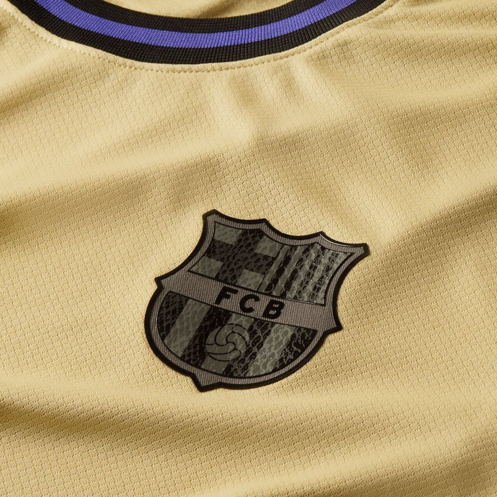 BARCELONA AWAY (PLAYER VERSION LOGOS)